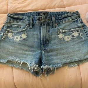 abercrombie & fitch jean shorts